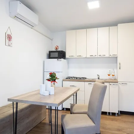 Holiday home Bungalow Magoro